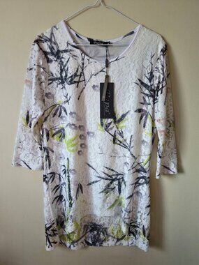 NWT Papa Vancouver White Floral Lace Bamboo Print Tunic Top - Size M